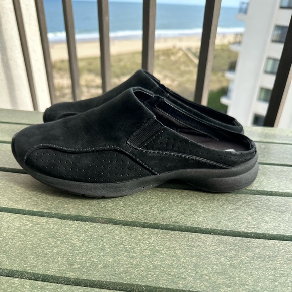 Clarks Privo brushed soft leather suede black slip on mules slides clogs size 7 - Picture 1 of 9